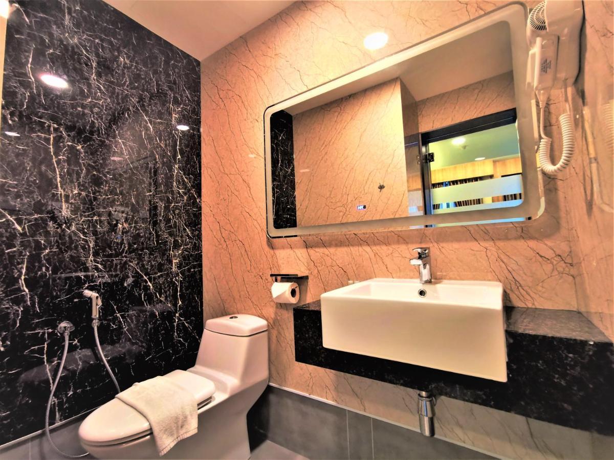 Prestigo Hotel - Johor Bharu Johor Bahru Bagian luar foto
